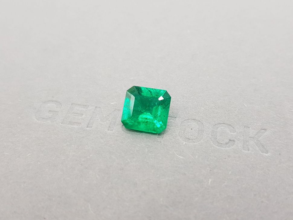 Intense octagon cut emerald 2.89 ct, Colombia, GRS Image №3