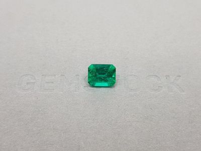 Vivid color emerald 1.62 ct, Colombia photo