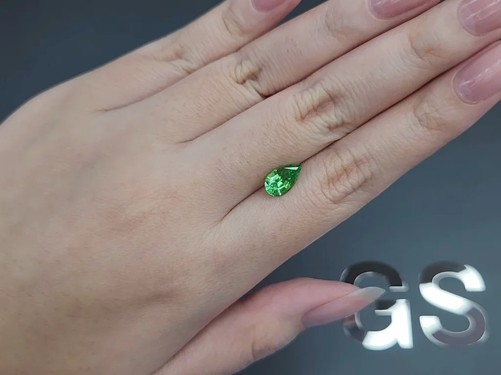 Granat tsavorit Intense Green birnenschliff 1,51 karat, Tansania  Image №2