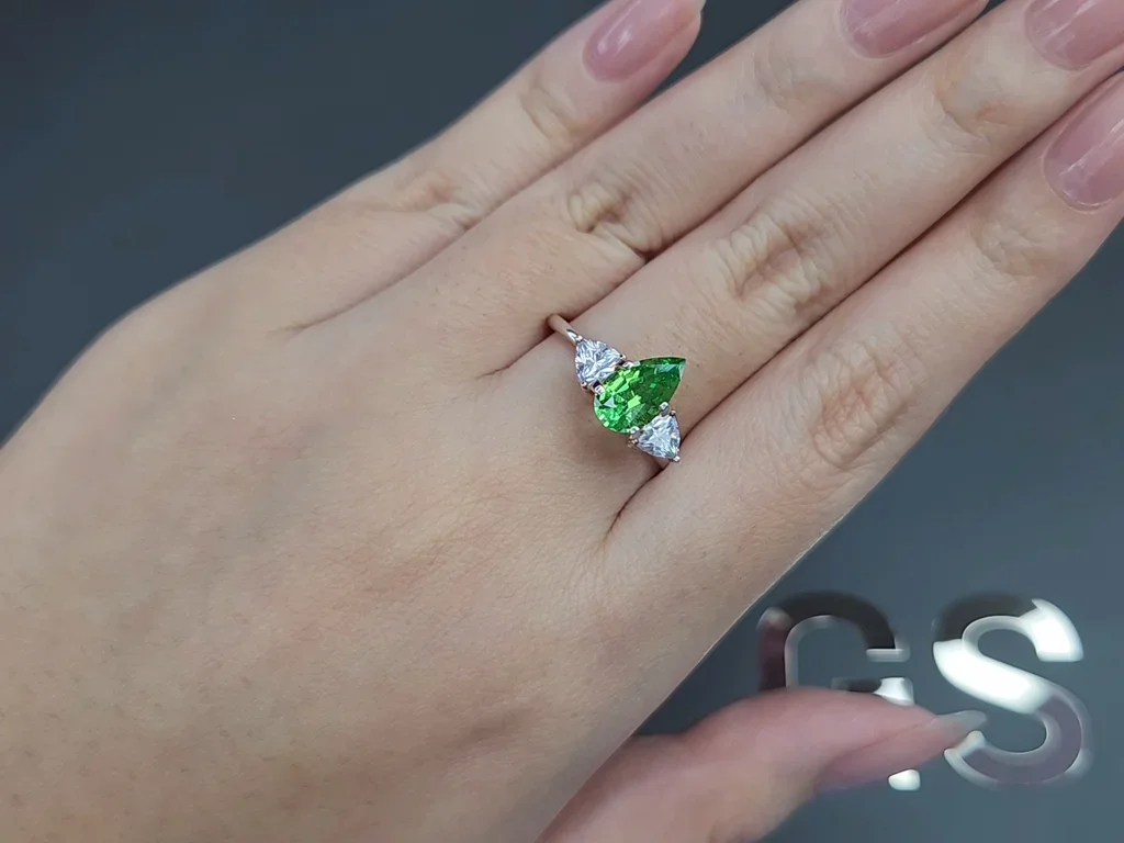 Granat tsavorit Intense Green birnenschliff 1,51 karat, Tansania  Image №5