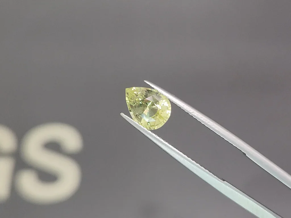 Chrysobéryl taille poire 1,72 carats, Sri Lanka Image №3