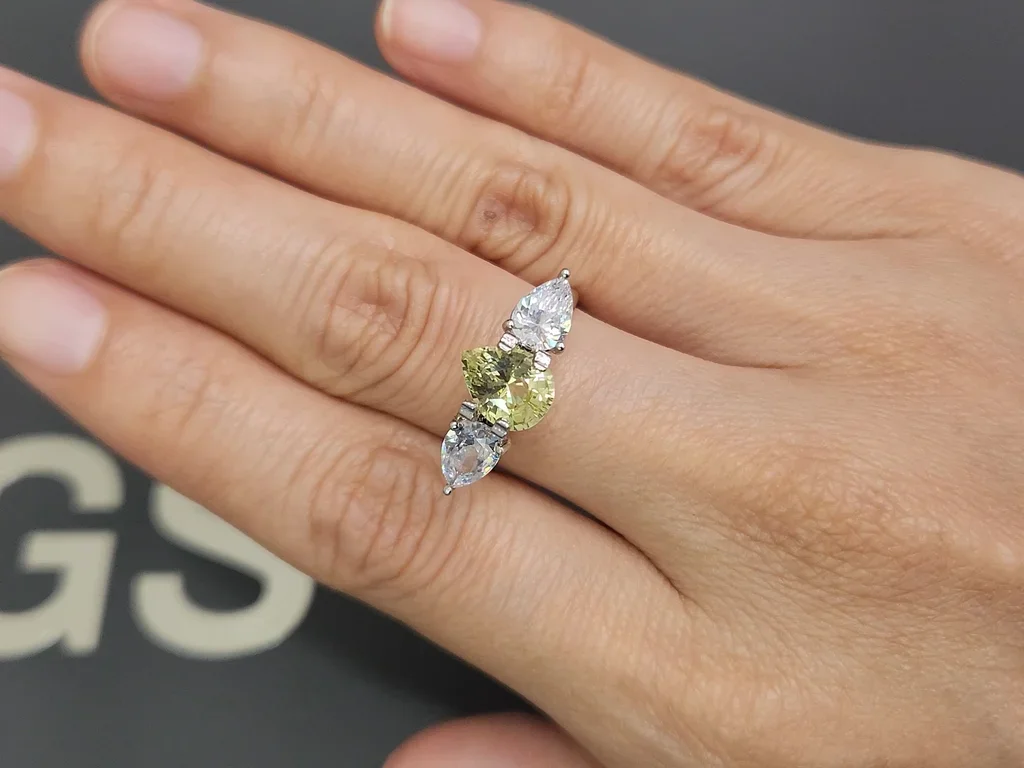 Chrysobéryl taille poire 1,72 carats, Sri Lanka Image №5