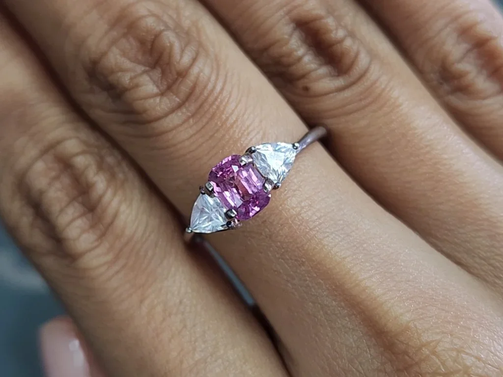 Saphir rose taille coussin non chauffé de 1,01 carat, du Sri Lanka Image №5