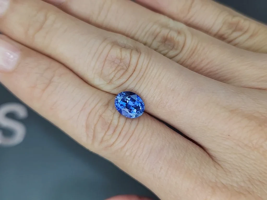 Kornblumenblauer saphir im ovalschliff 2,60 karat, Sri Lanka Image №2