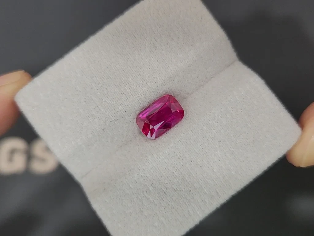 Unheated reddish pink ruby 2.55 carats, Mozambique Image №4