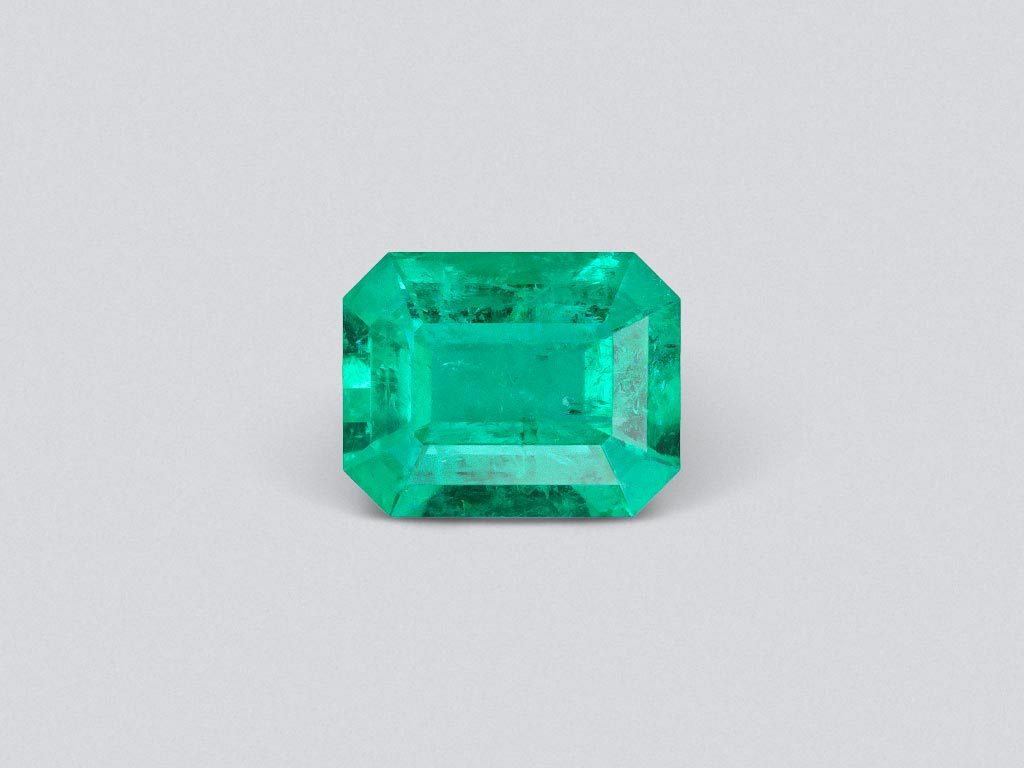 Vivid green emerald in traditional emerald cut 1.83 ct, Colombia Image №1