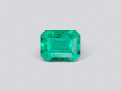 Vivid green emerald in traditional emerald cut 1.83 ct, Colombia photo