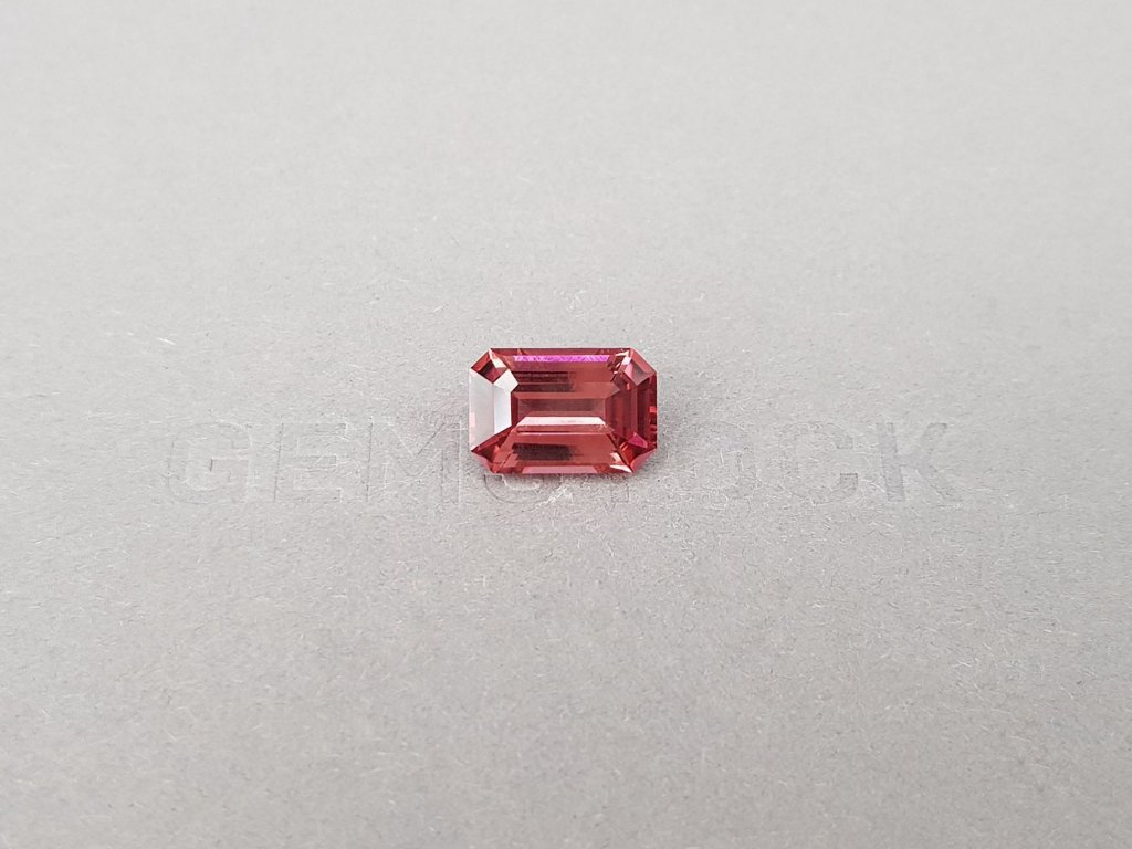 Red-orange tourmaline in octagon cut 4.06 carats, Nigeria Image №1