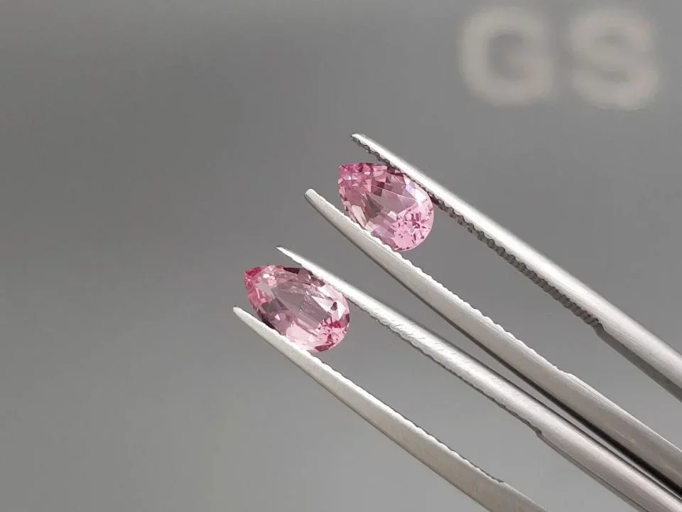 Pair of pink spinels in pear cut 1.90 carats, Tajikistan Image №4