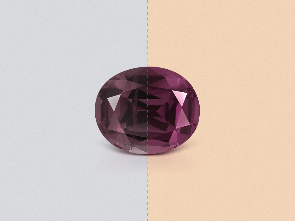 Grenat à changement de couleur taille ovale 1,75 ct, Sri Lanka Image №1