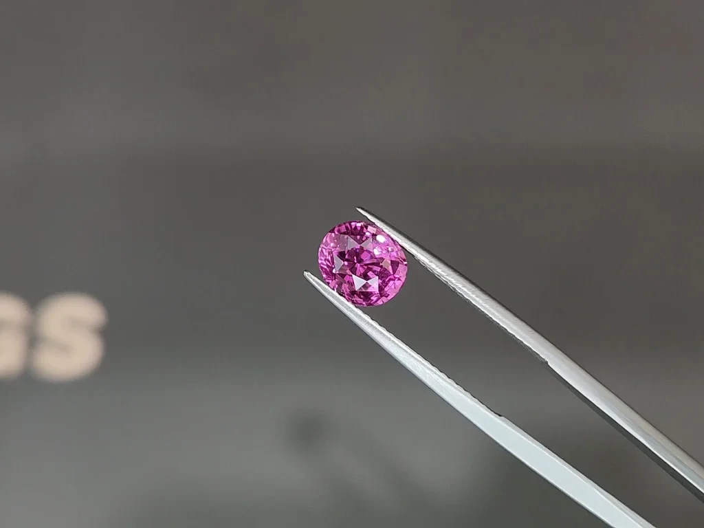 Saphir rose taille coussin de 3,04 carats, Sri Lanka Image №3