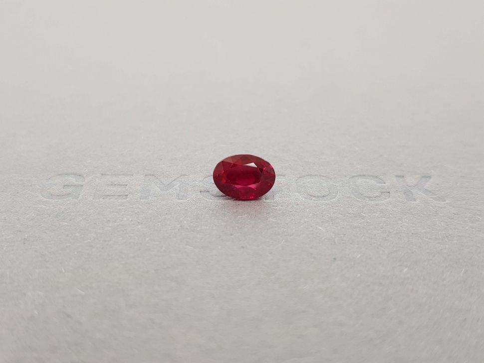 Pigeon's blood unheated oval ruby 1.58 ct, Mozambique Image №1