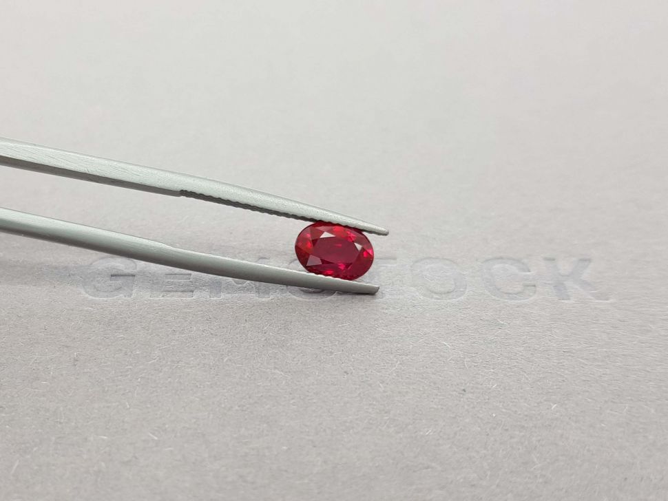 Pigeon's blood unheated oval ruby 1.58 ct, Mozambique Image №5