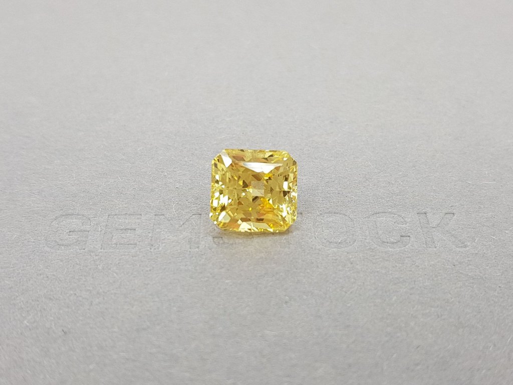 Unheated bright yellow radiant cut sapphire 7.98 ct, Sri Lanka Image №1