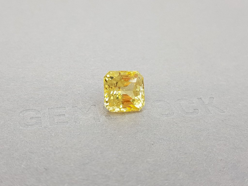 Unheated bright yellow radiant cut sapphire 7.98 ct, Sri Lanka Image №2
