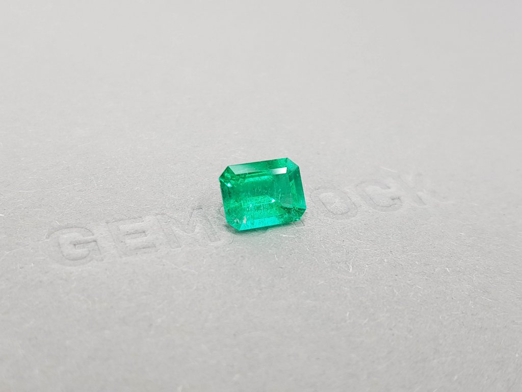 Colombian Emerald Vivid Green 2.56 ct Image №3