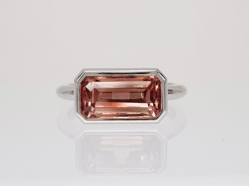 Ring with orange-pink tourmaline 3.56 carats in 18-carat white gold Image №1