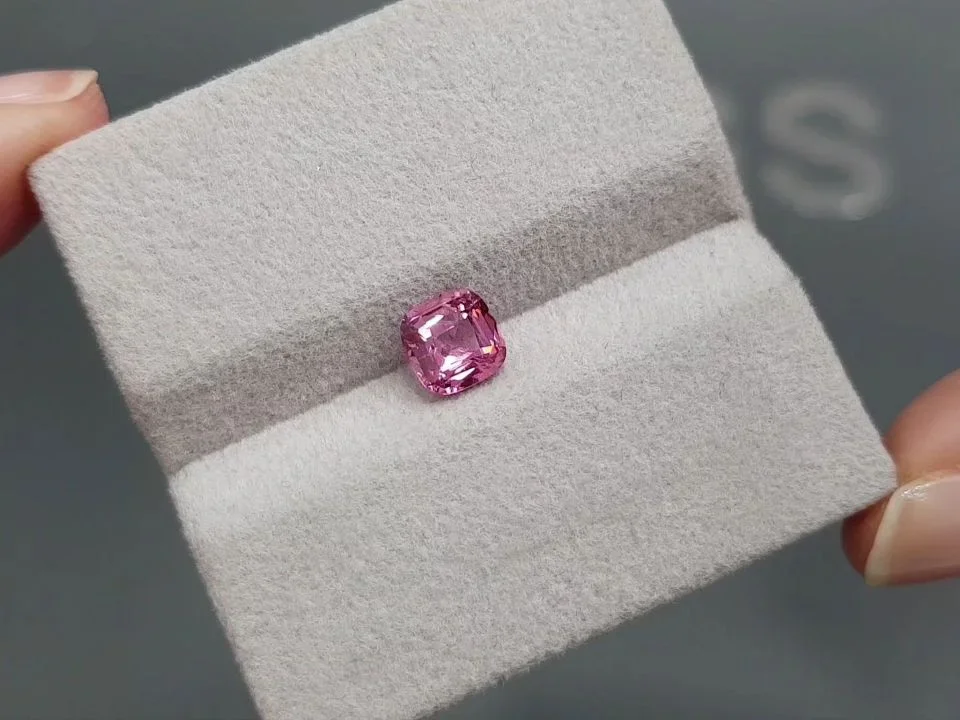 Pink cushion-cut spinel 1.18 carats from Tajikistan Image №4