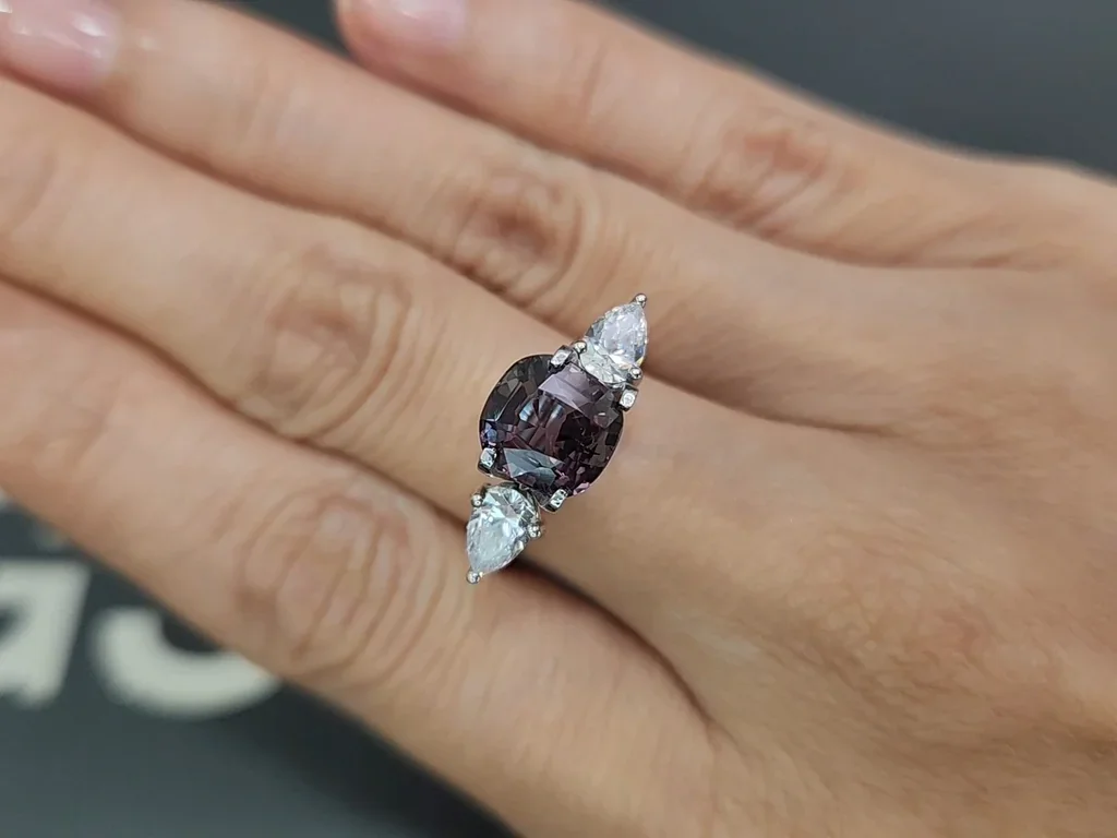 Alexandrite à changement de couleur, taille coussin, 2,54 carats, Tanzanie Image №7