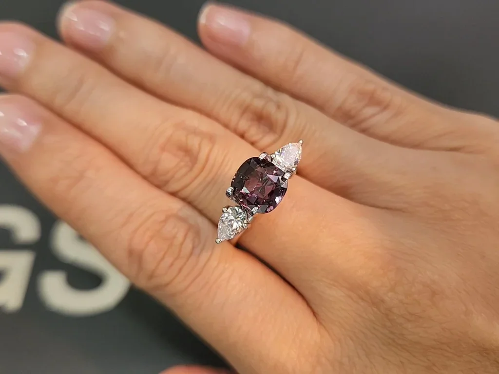 Alexandrite à changement de couleur, taille coussin, 2,54 carats, Tanzanie Image №8