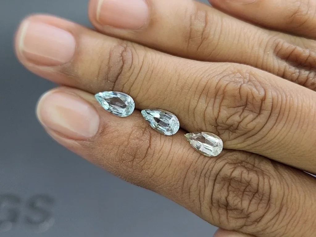 Ensemble aigues-marines taille poire, 2,23 carats, Madagascar Image №1