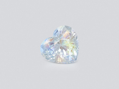 Pierre de lune arc-en-ciel taille en cœur 7,04 carats, Madagascar photo