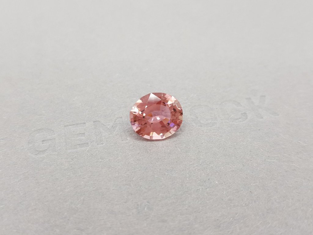 Tourmaline taille ovale rose orangé 3,06 ct Image №2