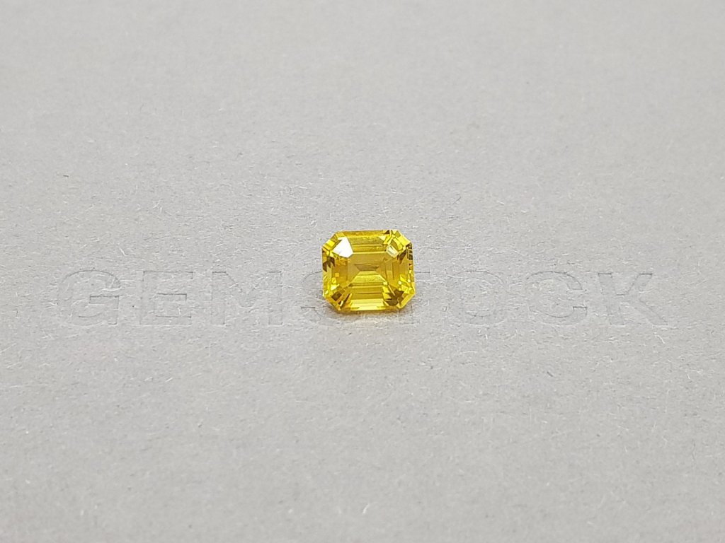 Yellow sapphire, 2.02 carats, Sri Lanka Image №1