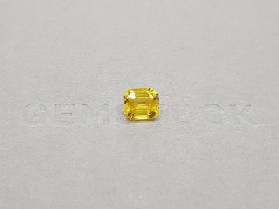 Yellow sapphire, 2.02 carats, Sri Lanka photo