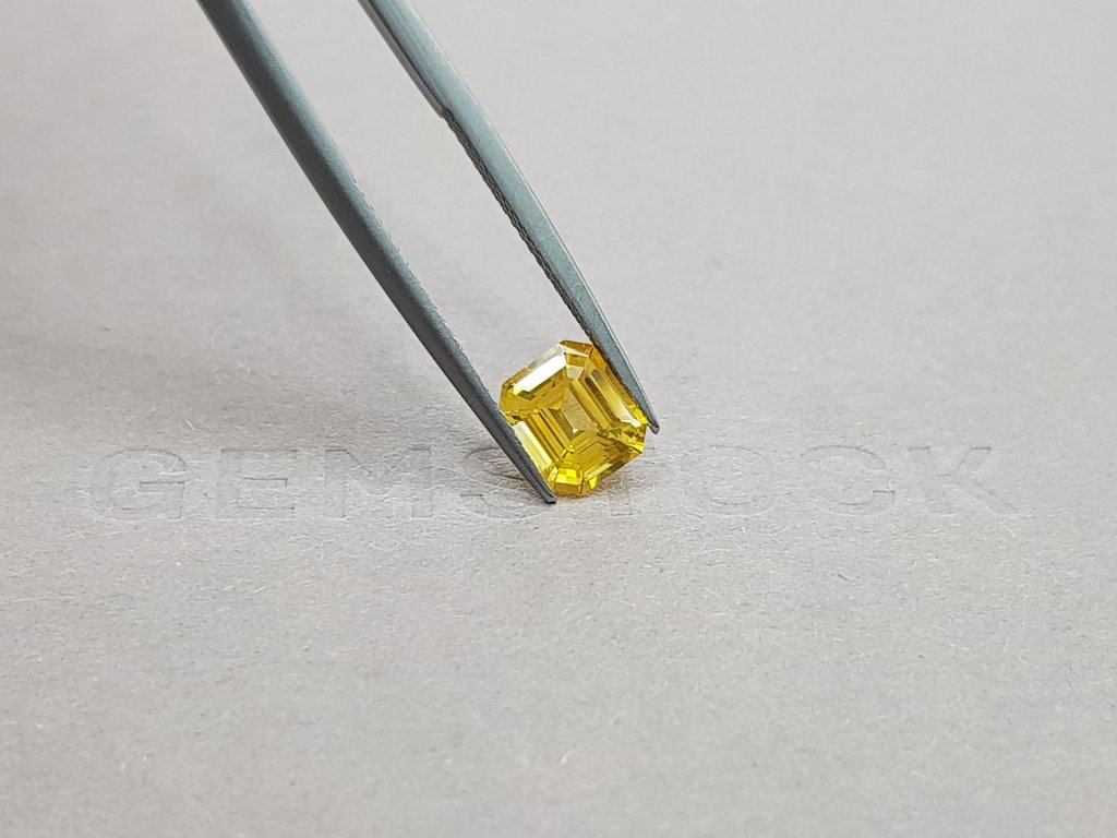 Yellow sapphire, 2.02 carats, Sri Lanka Image №4