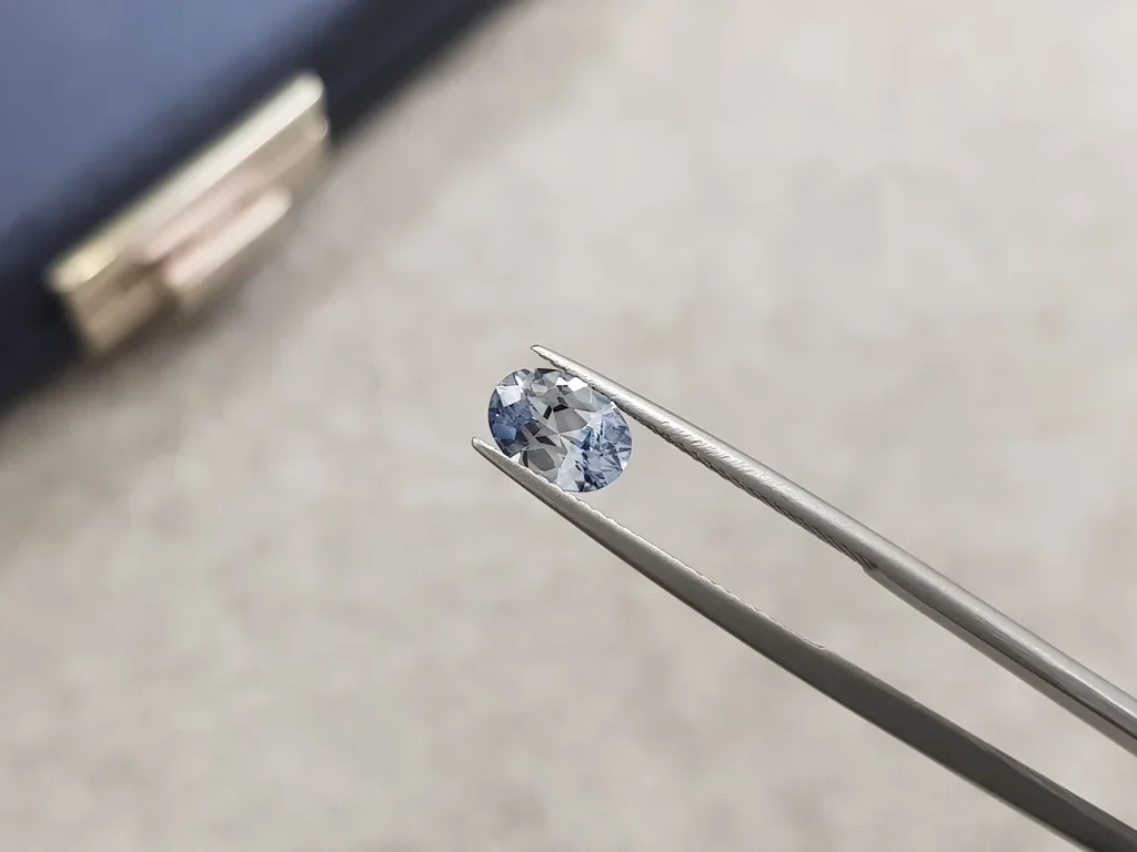 Light blue sapphire 1.34 carats, Sri Lanka Image №4