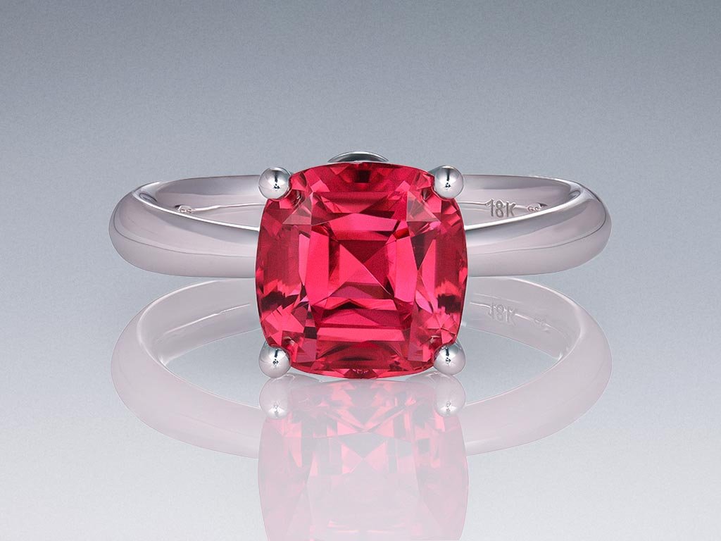 Ring with rich pink rubellite 2.95 carats in 18-carat white gold Image №1