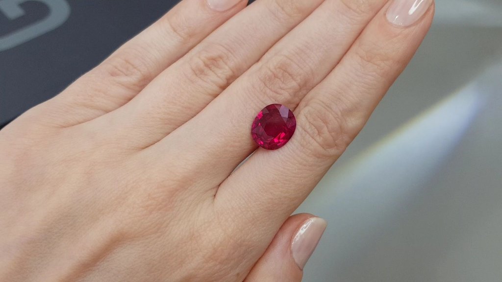 Investment grade unheated ruby from Mozambique 6.20 ct, Pigeon's Blood, GRS Image №2