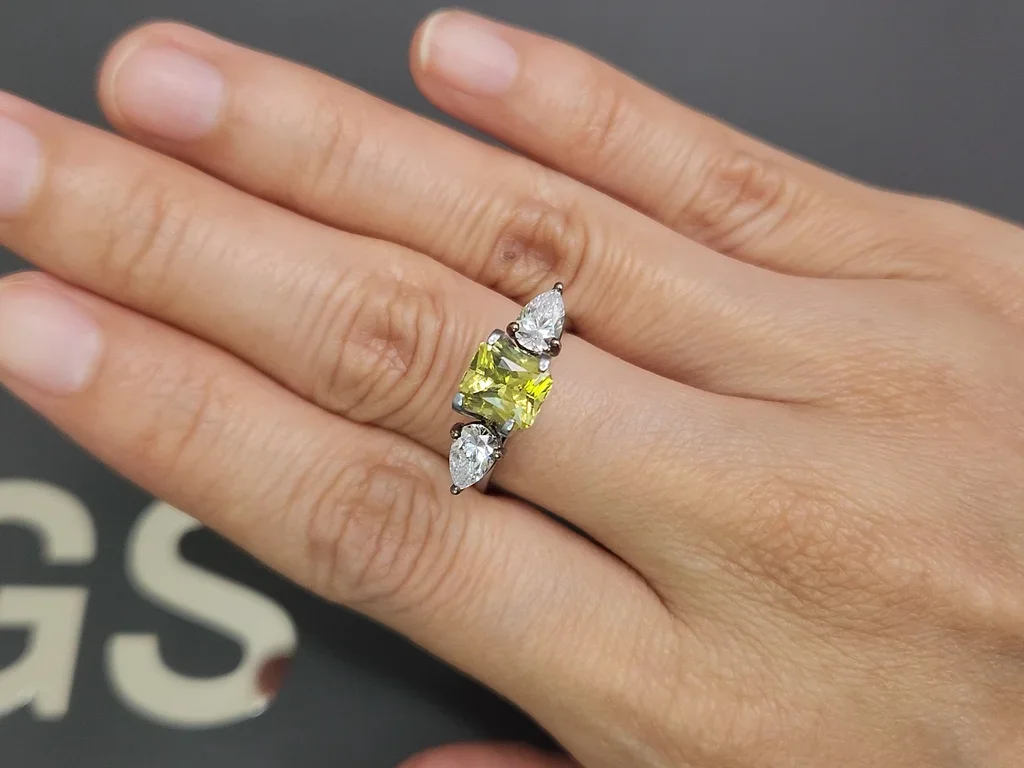 Chrysobéryl taille radiant 1,72 carats, Sri Lanka Image №5