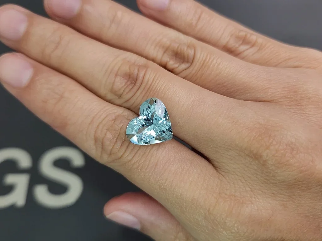 Aigue-marine taille cœur 5,55 carats, Madagascar  Image №2