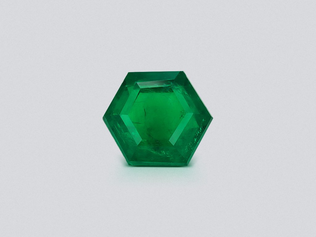Émeraude verte éclatante taille hexagonale 3,00 carats, Pakistan Image №1