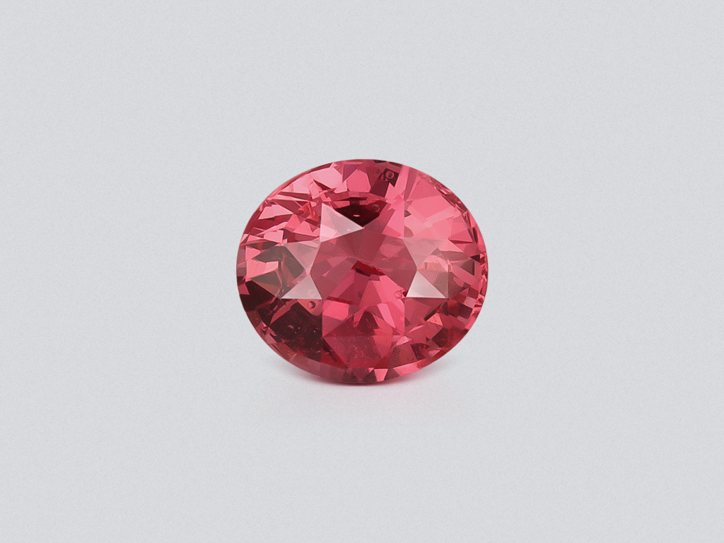 Spinelle Mahenge rose vif taille ovale 1,56 ct Tanzanie Image №1