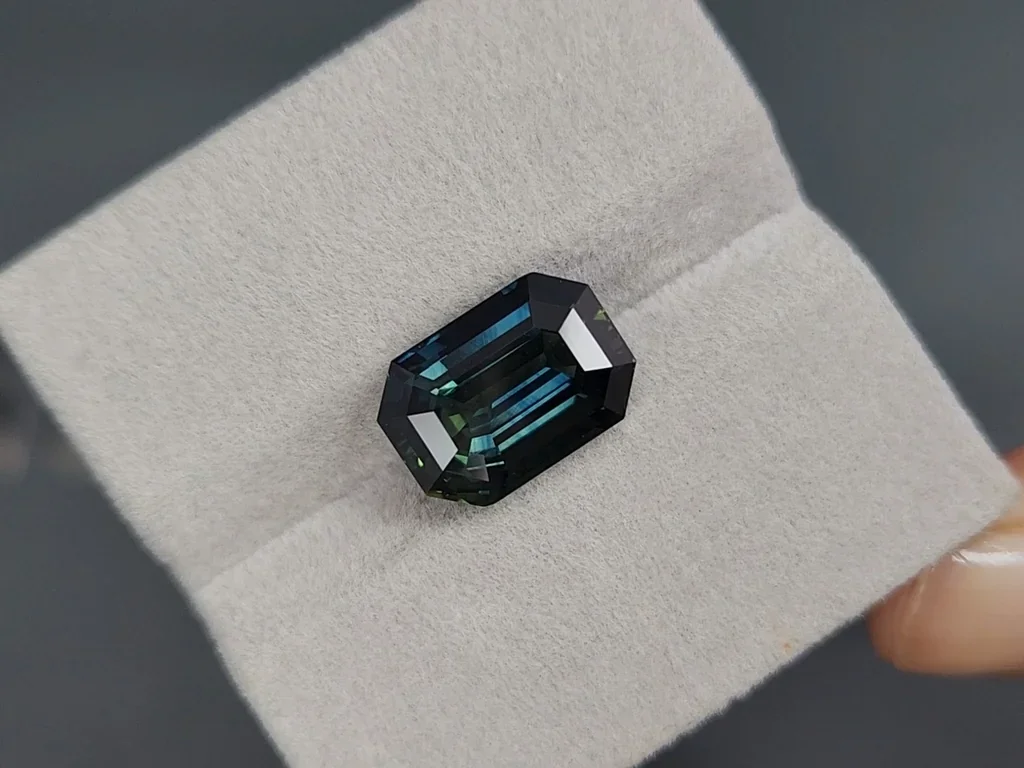 Unheated sapphire Teal octagon cut 9.01 carats, Sri Lanka Image №4
