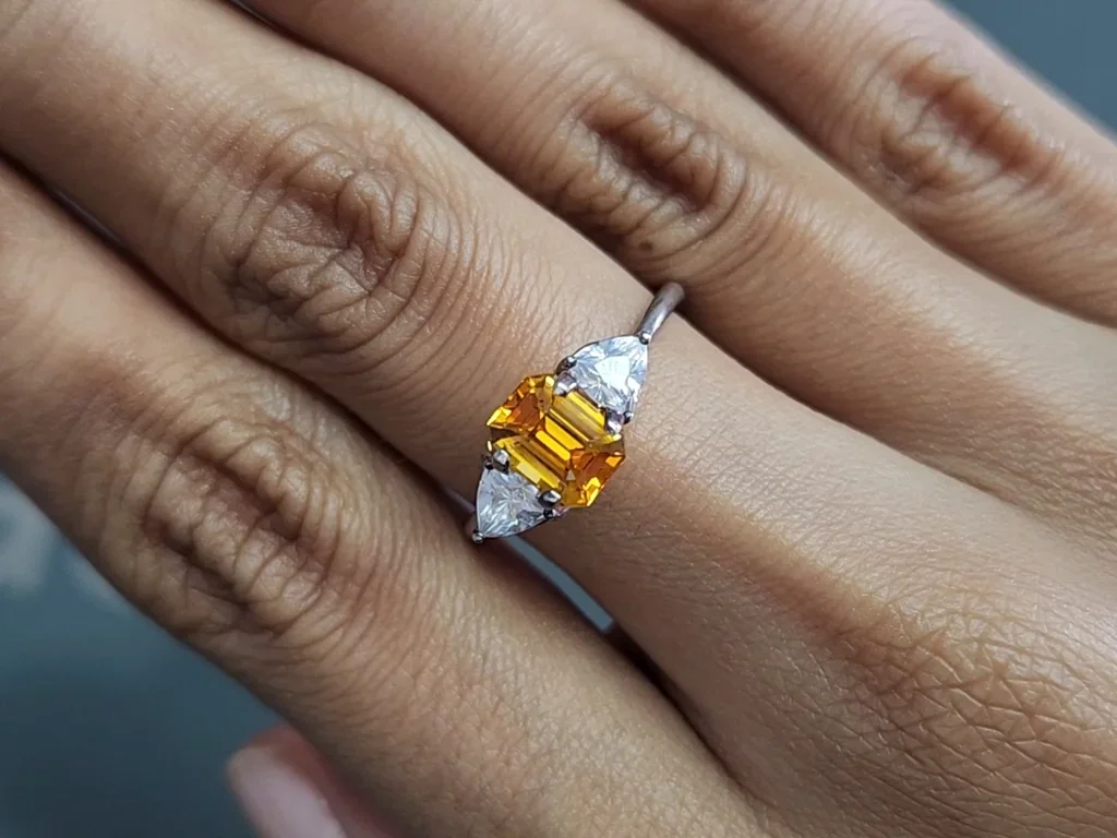 Yellow sapphire octagon cut 1.56 carats, Sri Lanka Image №5