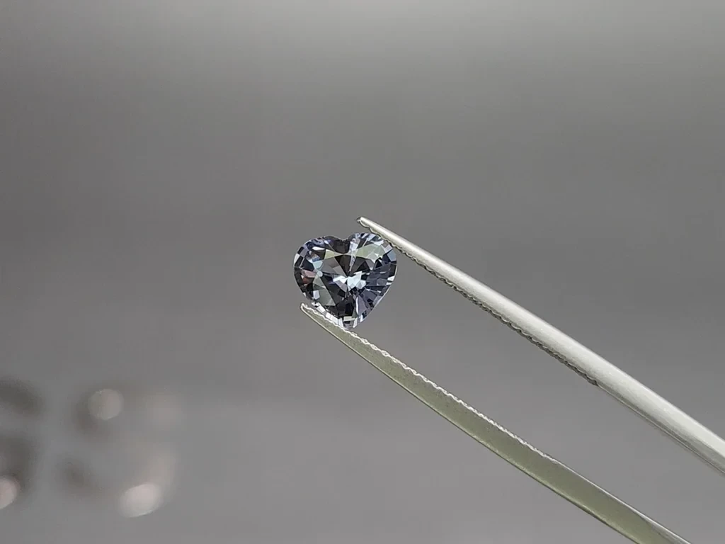 Gray blue spinel heart shape 1.25 carats, Tanzania Image №3