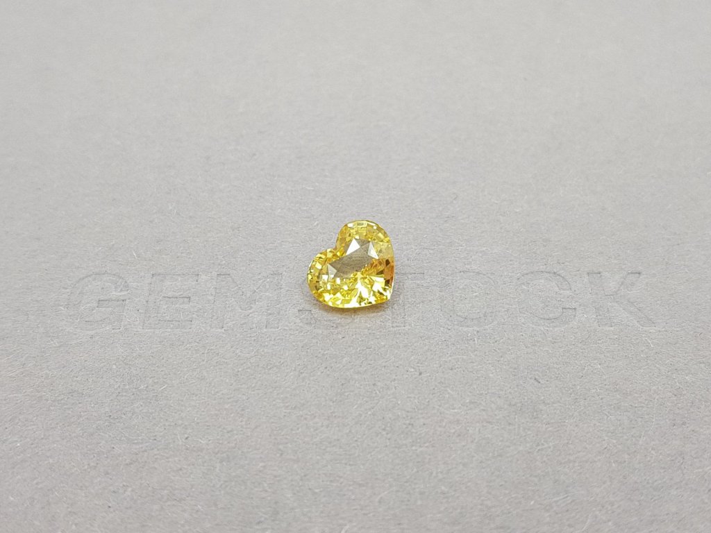 Heart cut yellow sapphire 2.02 ct, Sri Lanka Image №1