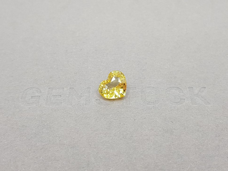 Heart cut yellow sapphire 2.02 ct, Sri Lanka Image №1