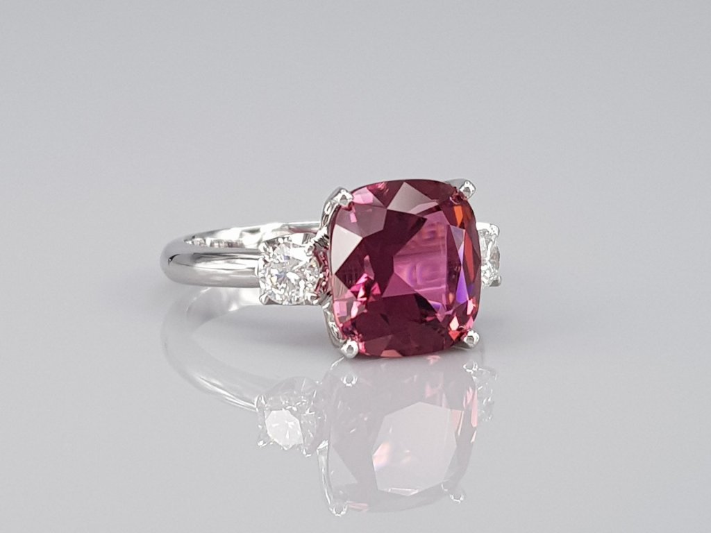 Ring with pink tourmaline 3.56 ct and diamonds in 18K white gold Image №2