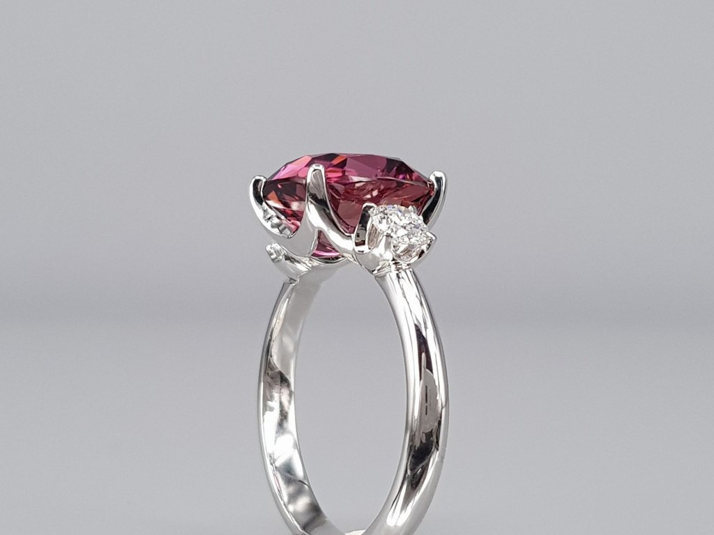 Ring with pink tourmaline 3.56 ct and diamonds in 18K white gold Image №4
