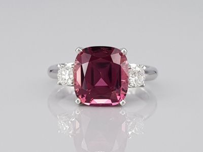 Ring with pink tourmaline 3.56 ct and diamonds in 18K white gold photo