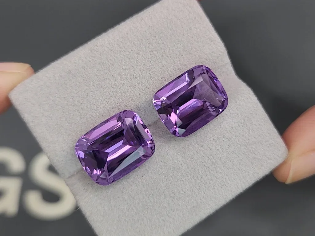 Paar Amethyste im Kissenschliff, 15,13 Karat  Image №4