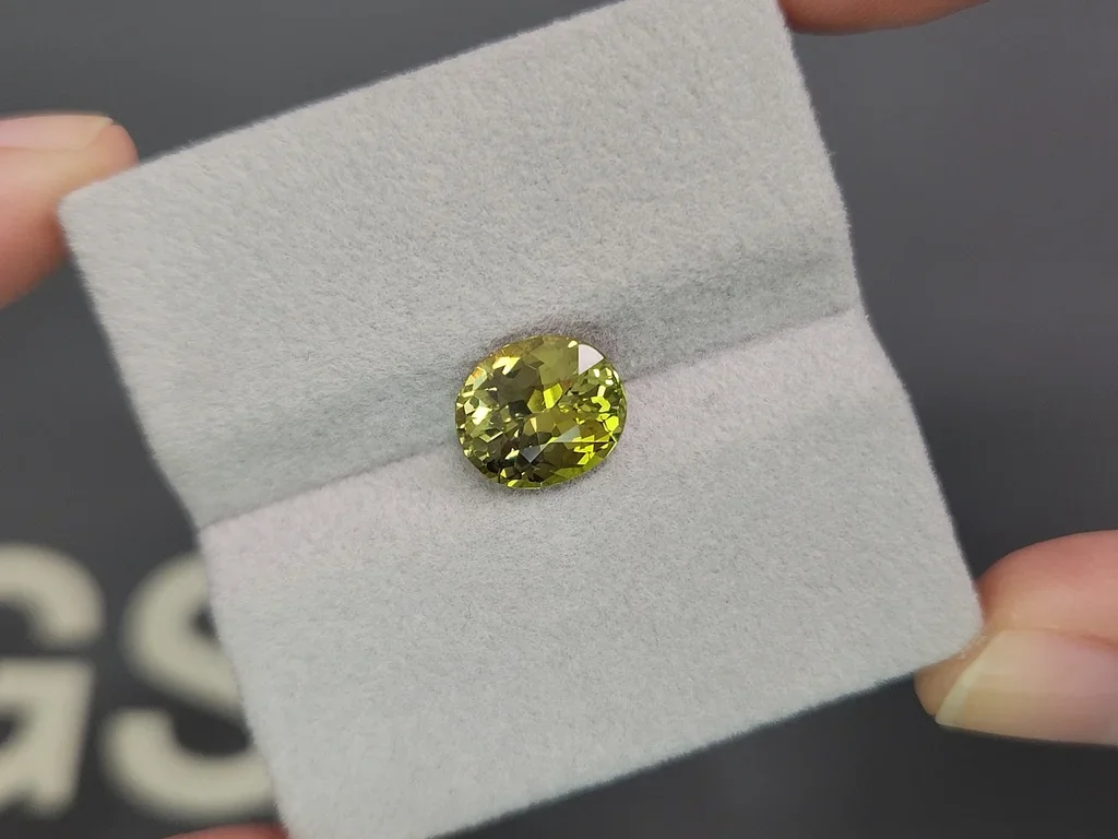 Chrysoberyll im ovalschliff 3,67 carats, Sri Lanka   Image №4