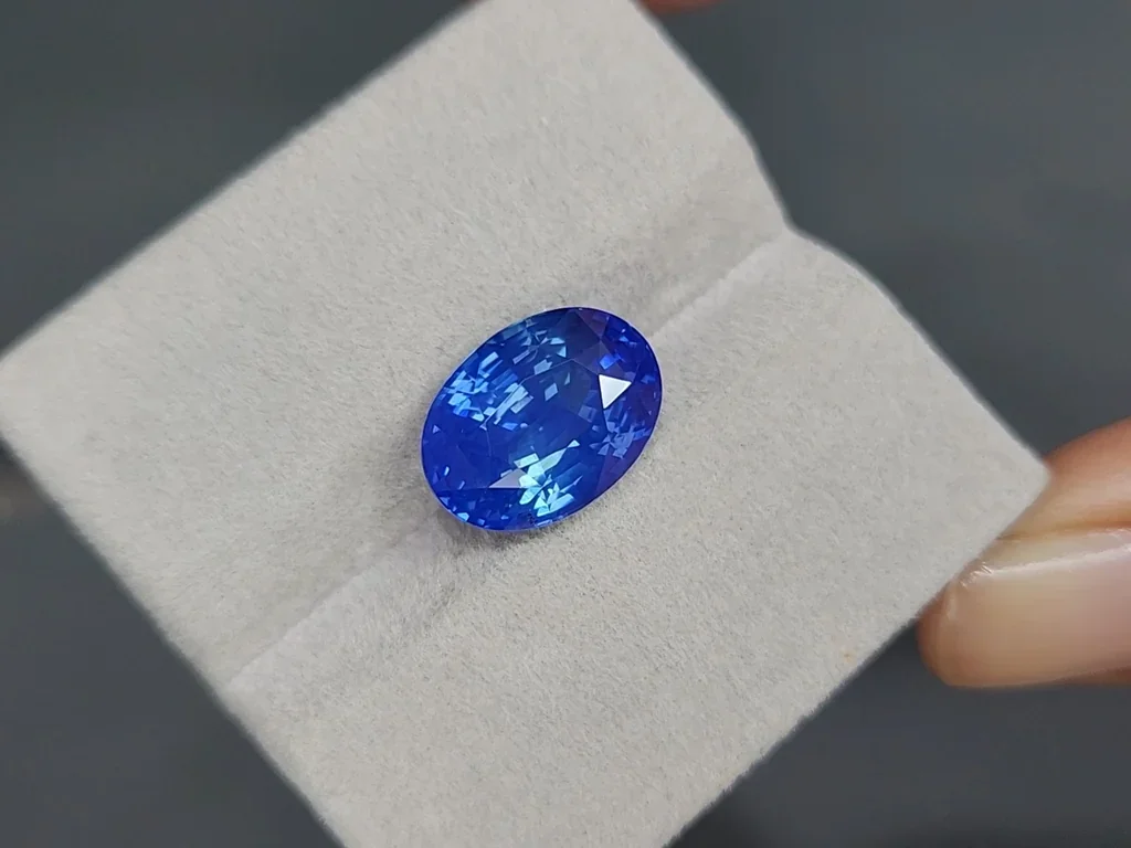 Gran zafiro azul sin calentar de talla ovalada de 10,53 quilates, Sri Lanka Image №4