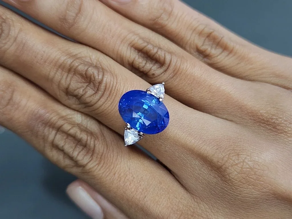 Gran zafiro azul sin calentar de talla ovalada de 10,53 quilates, Sri Lanka Image №5