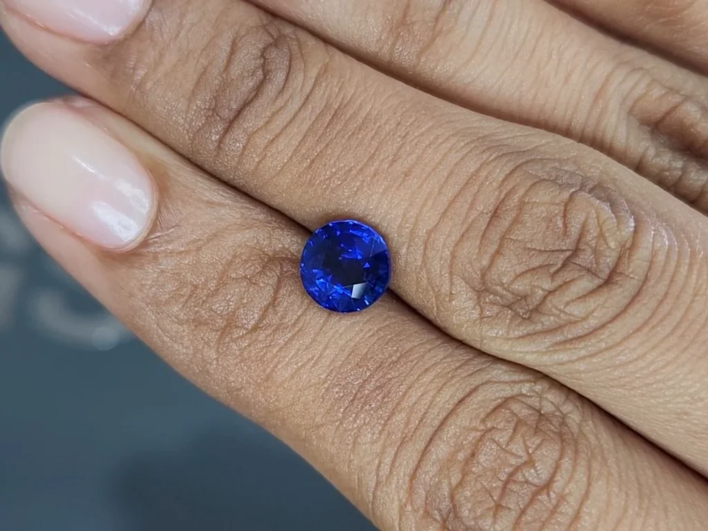 Saphir bleu royal taille ronde de 2,01 carats, Sri Lanka  Image №2